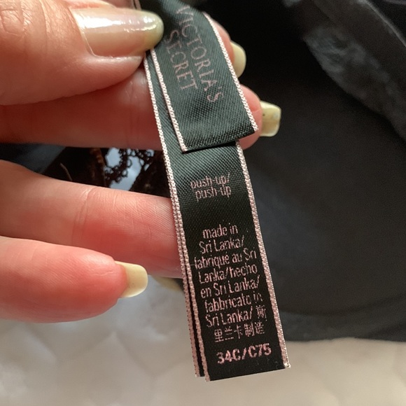 Victoria’s Secret Very Sexy Bra - 34C - Picture 4 of 7